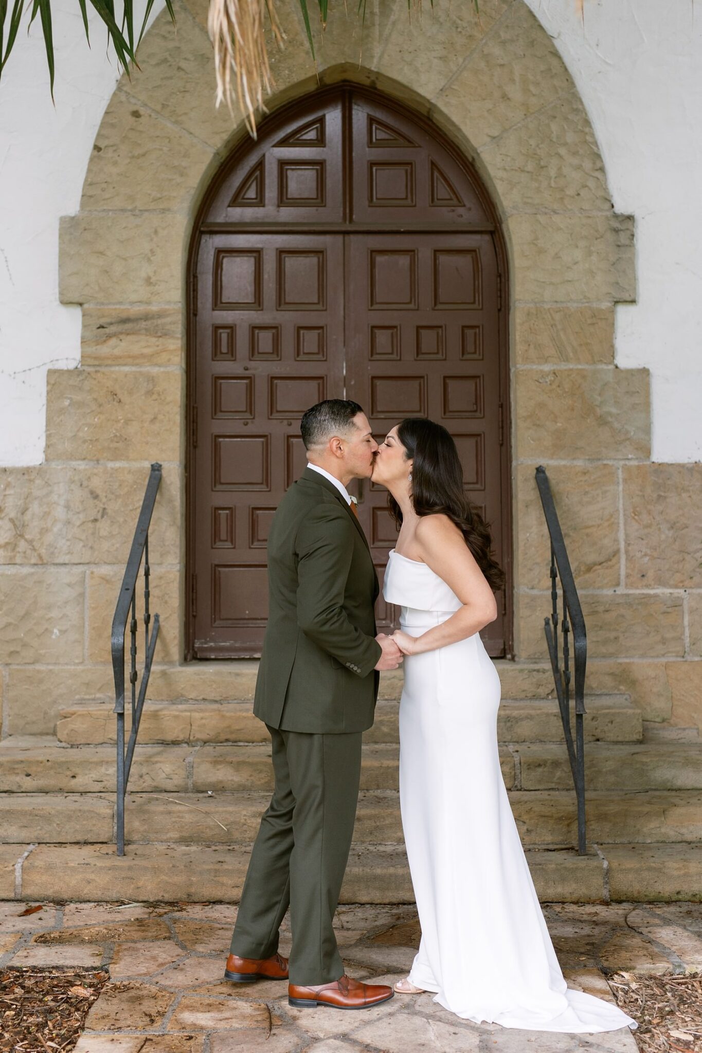Santa Barbara Courthouse elopement photos