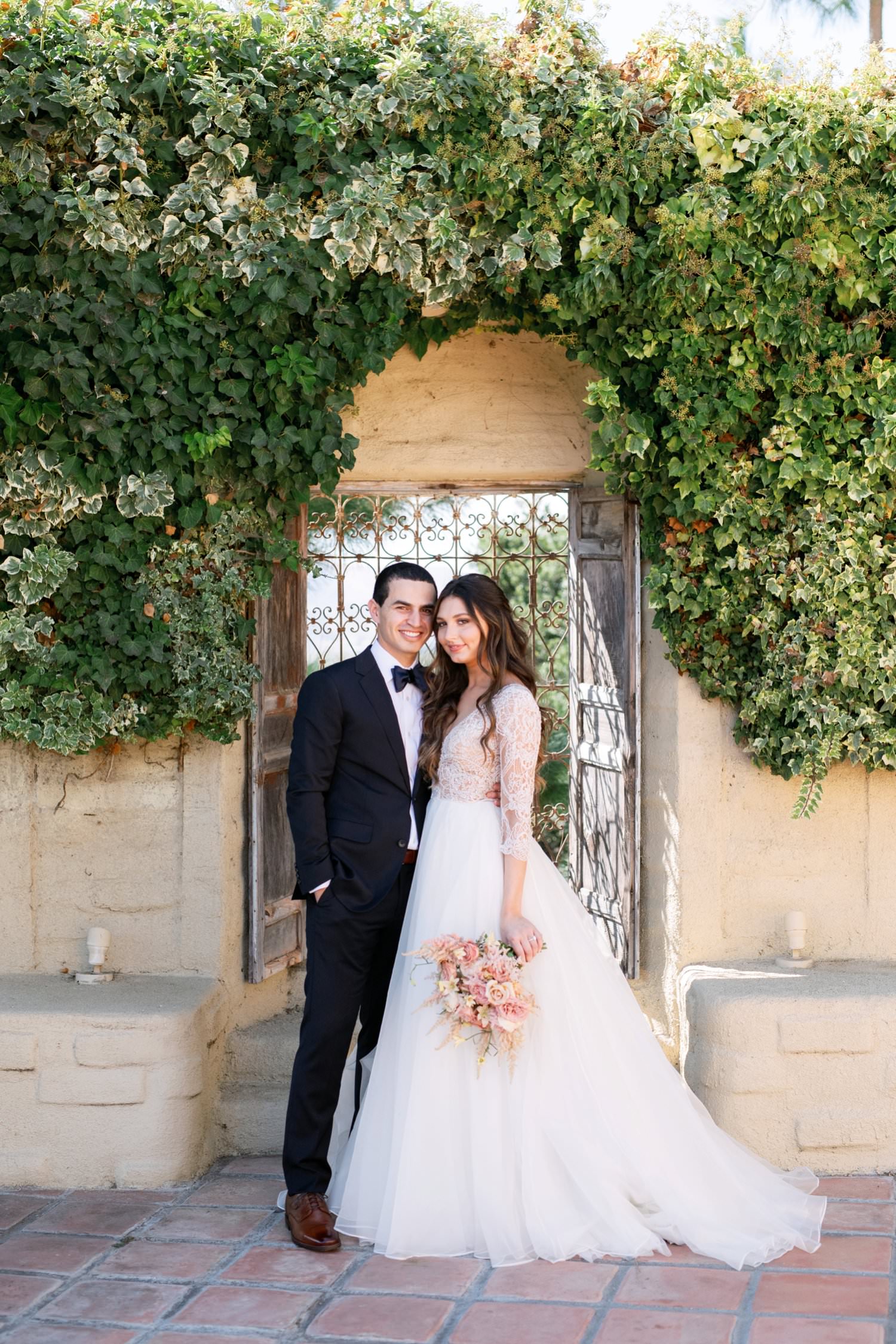 Whispering Rose Ranch first look wedding photos
