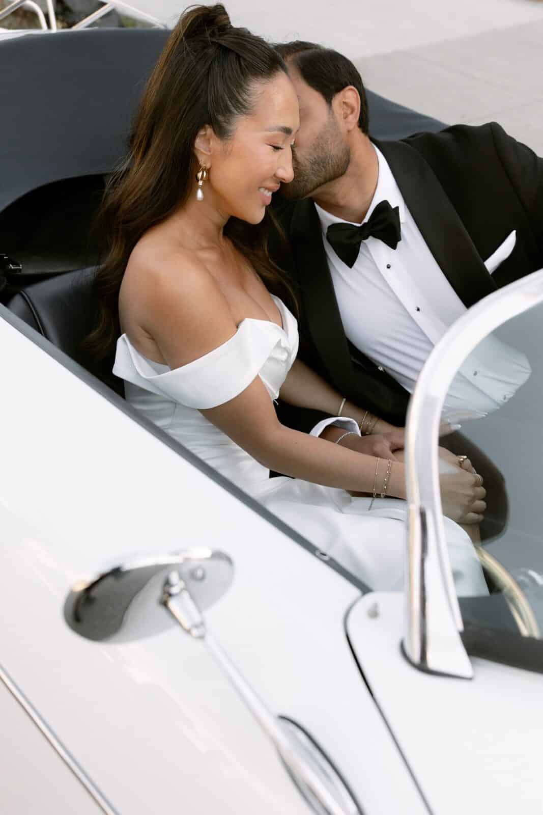 vintage car wedding photos